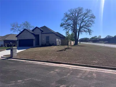 New construction Single-Family house 215 Sweetwater Dr, Weatherford, TX 76086 - image