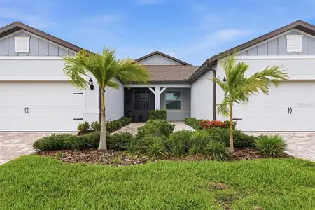 New construction Single-Family house 9350 Ballaster Pointe Lp, Parrish, FL 34219 - image