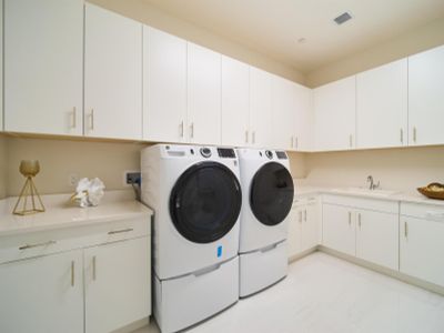 New construction Single-Family house 9124 Coral Isles Cir, Palm Beach Gardens, FL 33412 - image 16