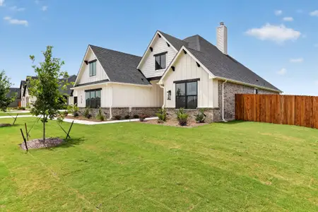New construction Single-Family house 136 Chapowits, Godley, TX 76044 plan The Longview - image 2