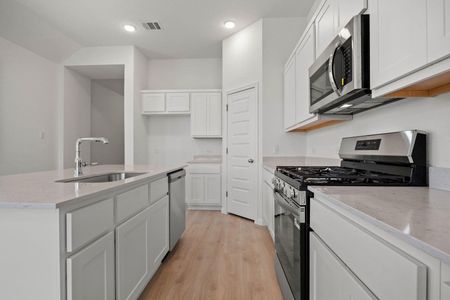 New construction Single-Family house 278 Bendecido Lp, Elgin, TX 78621 plan Cedar | Trinity Ranch - image 10