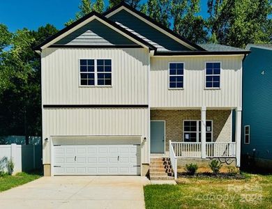 New construction Single-Family house 5103 Lakeview Road, Charlotte, NC 28216 - photo 0