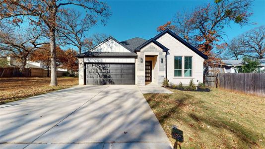 New construction Single-Family house 4705 Old London Ln, Arlington, TX 76017 null- photo 0
