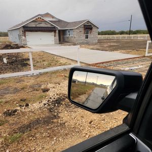 New construction Single-Family house 211 Alonzo Dr, Del Valle, TX 78617 - photo 0