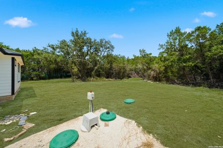New construction Single-Family house 1096 Deer Valley Pass, Spring Branch, TX 78070 - image