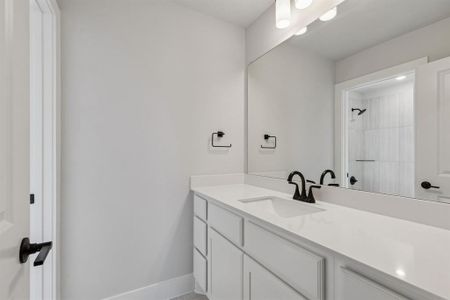 New construction Single-Family house 4551 Night Hawk Trl, Waxahachie, TX 75165 - image 16