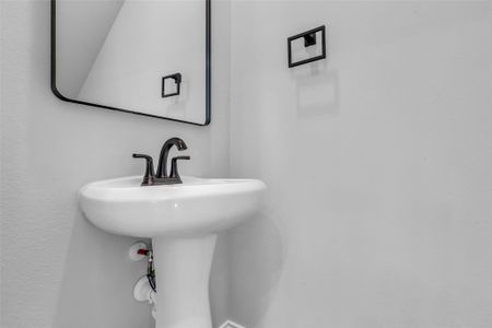 New construction Single-Family house 286 County Rd 5102, Unit F, Cleveland, TX 77327 - image 17