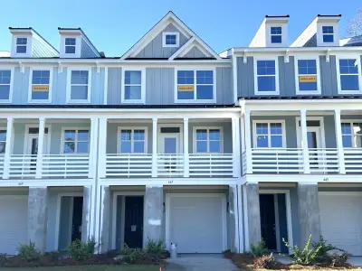 New construction Townhouse house 447 Katies Scenic Ct, Charleston, SC 29492 plan Ashley - image