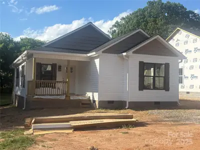 New construction Single-Family house 626 W Bell St, Statesville, NC 28677 null- photo 0