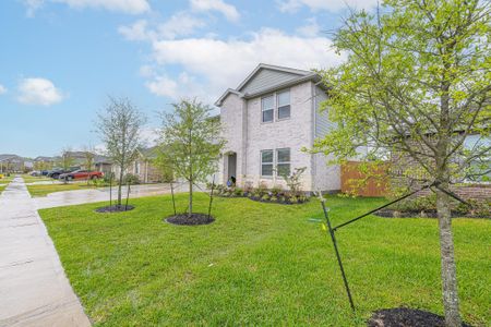 New construction Single-Family house 452 Lampasas Trl, Dayton, TX 77535 plan Plan E40R - image