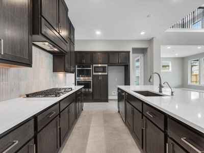 New construction Single-Family house 19702 Centennial Park Ln, Cypress, TX 77433 plan Windsor - image 9