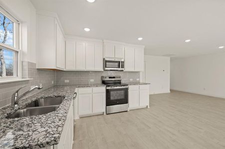 New construction Single-Family house 217 Shady Oaks Dr, Runaway Bay, TX 76426 - image 8