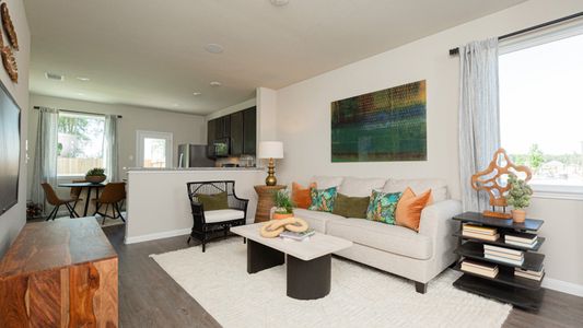 New construction Single-Family house 402 Woodhouse Wy, Fort Worth, TX 76140 plan The Woodland - image 5