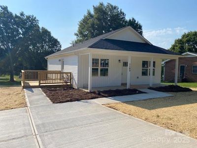 New construction Single-Family house 1103 Adams St, Statesville, NC 28677 null- photo 0