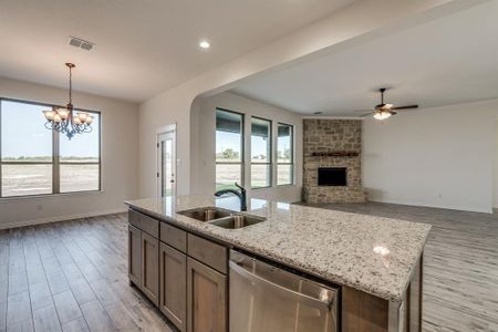 New construction Single-Family house 420 Solo Ridge Drive, Waxahachie, TX 75167 - photo 10 10