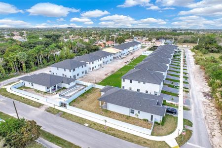 New construction Townhouse house 22483 Sw 125 Ave, Unit A, Miami, FL 33170 null- photo 22 22