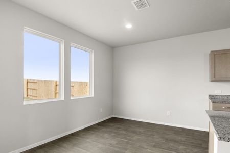 New construction Single-Family house 152 Beaver Path, San Antonio, TX 78245 plan Hunters Ranch 1782 - image 14