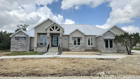 New construction Single-Family house 612 Cross Oak, New Braunfels, TX 78132 - image