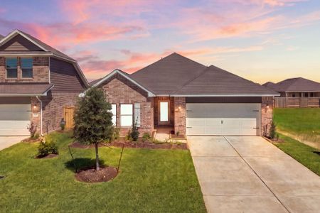 New construction Single-Family house 1911 Starlight St, Angleton, TX 77515 plan Upton - image