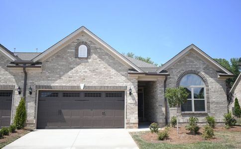 New construction Single-Family house 1563 Oakbluffs Dr, Colfax, NC 27235 plan Essex - image