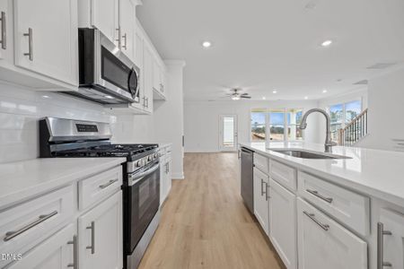 New construction Townhouse house 702 Winton Wy, Unit 552, Wake Forest, NC 27587 - image 10