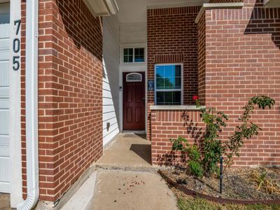 New construction Single-Family house 705 Lynnfield Dr, Arlington, TX 76014 - image