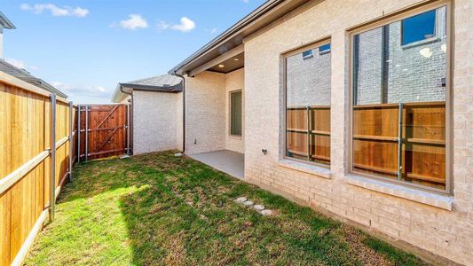 New construction Single-Family house 529 Banks St, Celina, TX 75009 plan 1561W - image