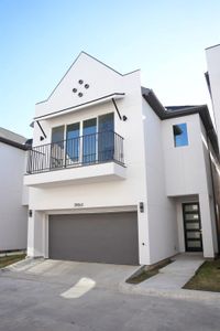 New construction Single-Family house 5906 St. Augustine St, Unit C, Houston, TX 77021 - image