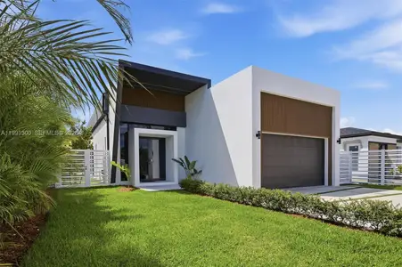 New construction Single-Family house 22900 Sw 122 Pl, Miami, FL 33170 - image