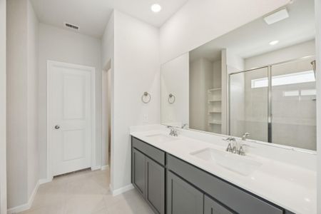 New construction Single-Family house 1107 Novelle Bend Dr, Huffman, TX 77336 - image 4