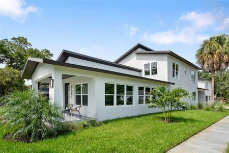 New construction Single-Family house 2101 35Th St S, St. Petersburg, FL 33711 null- photo 0