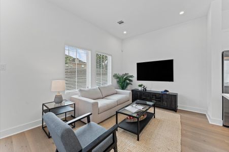 New construction Single-Family house 328 Neyland St, Houston, TX 77022 - image 13