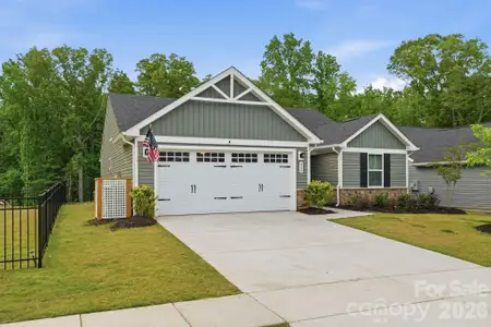 New construction Single-Family house 420 Grandiflora Ave, Lancaster, SC 29720 - image
