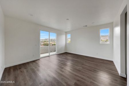 New construction Single-Family house 921 E Desert Ln, Phoenix, AZ 85042 null- photo 32 32