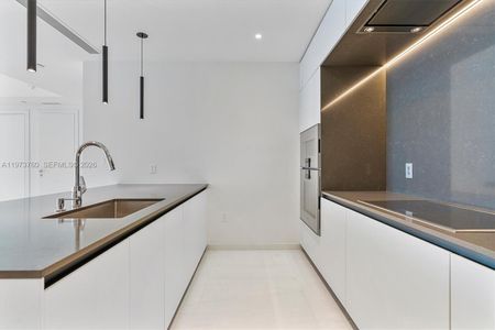 New construction Condo house 300 Biscayne Blvd Wy, Unit 903, Miami, FL 33131 - image 7