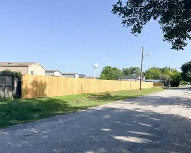 New construction Single-Family house 1203 Smith St, Navasota, TX 77868 - image