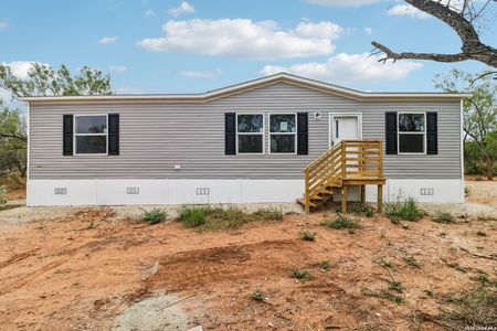 New construction Single-Family house 172 County Rd 2667, Devine, TX 78016 - image