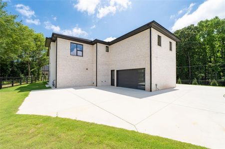 New construction Single-Family house 1939 Sunny Hill Rd, Lawrenceville, GA 30043 - image