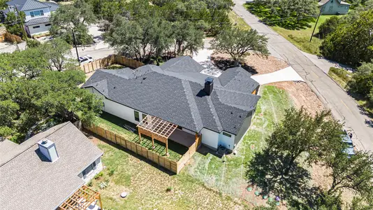 New construction Single-Family house 609 Cowal Dr S, Briarcliff, TX 78669 null- photo 0