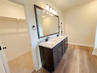 New construction Single-Family house 317 Dove Ct, Bridge City, TX 77611 plan Roses V G - image 9