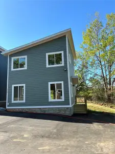 New construction Single-Family house 112 Lager Ln, Asheville, NC 28806 - image
