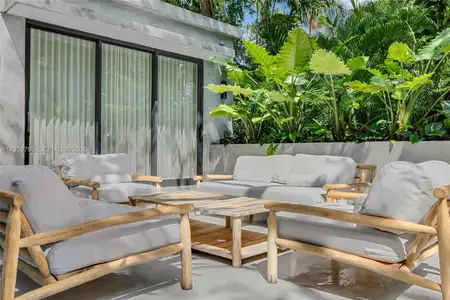 New construction Single-Family house 1000 Nw 9Th Ct, Miami, FL 33136 - image