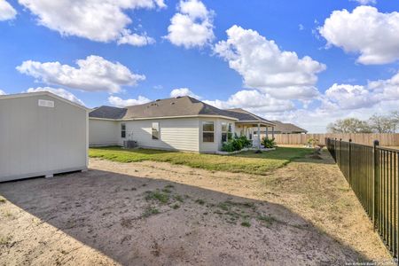 New construction Single-Family house 121 Cheyenne Dr, Floresville, TX 78114 - image
