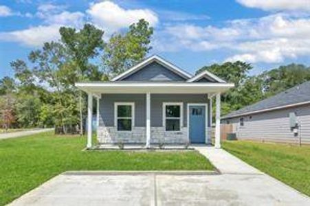 New construction Single-Family house 16902 W Alderson, Montgomery, TX 77316 - photo 0