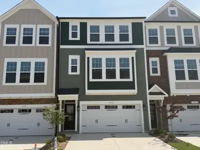 New construction Townhouse house 10054 Secluded Garden Dr, Unit #201, Apex, NC 27523 - image