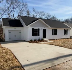 New construction Single-Family house 1207 Suncrest Ave, Statesville, NC 28677 - image