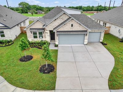 New construction Single-Family house 3218 Emerald Hills Dr, Angleton, TX 77515 - image