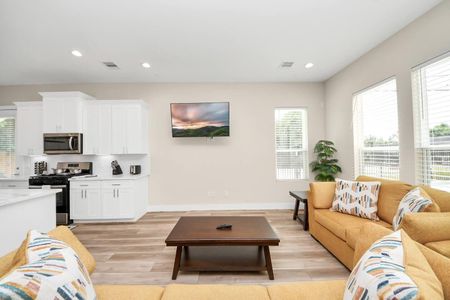 New construction Single-Family house 5935 Beall St, Unit A, Houston, TX 77091 - image 4