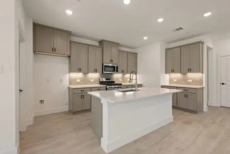 New construction Townhouse house 4513 Lamplights Dr, Prosper, TX 75078 - image 3