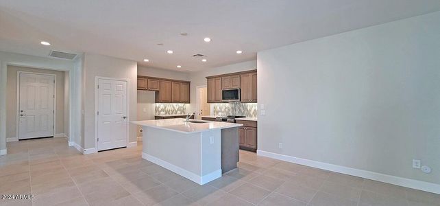 New construction Townhouse house 4227 W Hanna Dr, Eloy, AZ 85131 Villa- photo 2 2